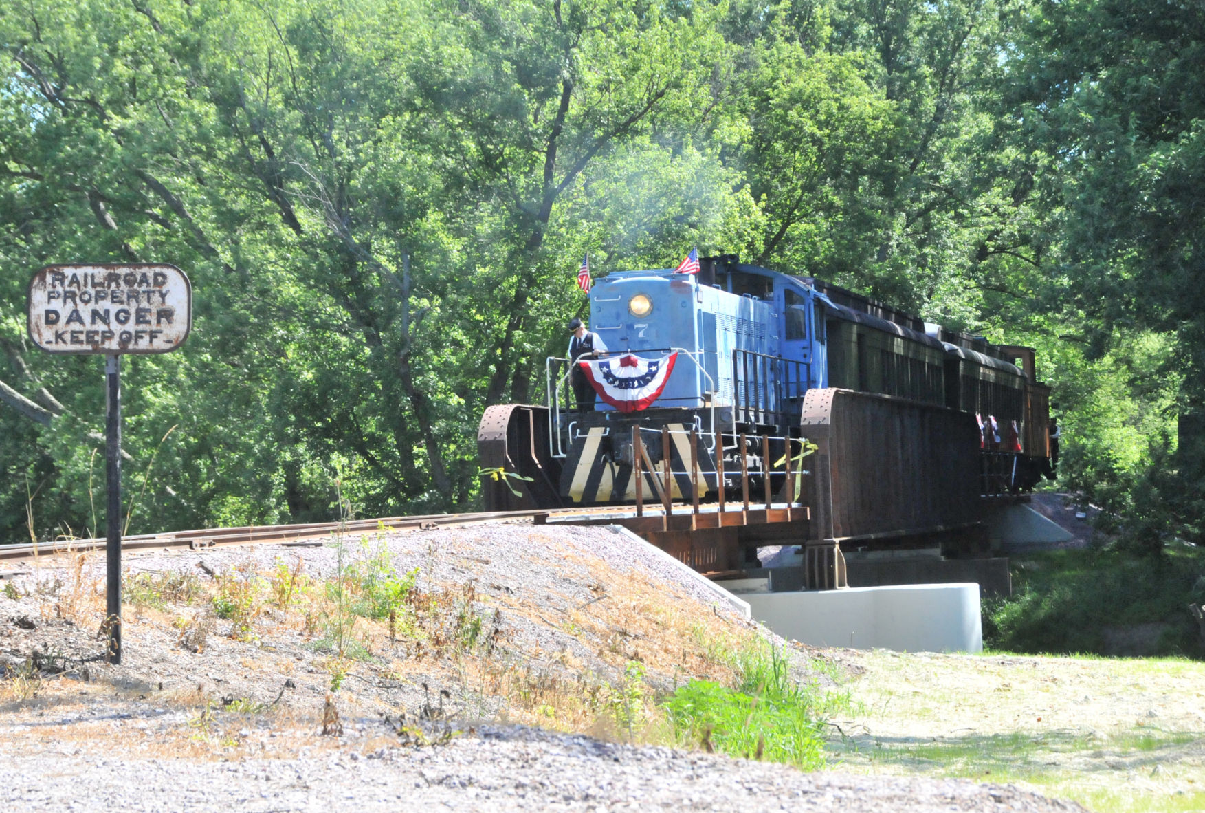 Baraboo River bridge ribbon 'cutting'